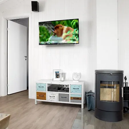 Daenische Ferienhaeuser Am Salzhaff Haus Strandbrise